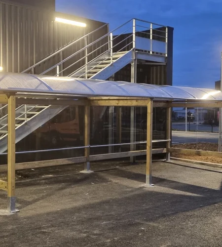 Réalisation de mobilier urbain à Marans par Atlantique Sciage